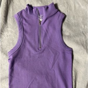 ** BRAND NEW ** crop top with zipper